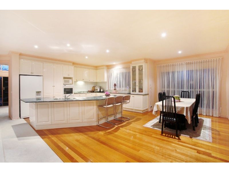 37 Baker Avenue, Glen Waverley VIC 3150