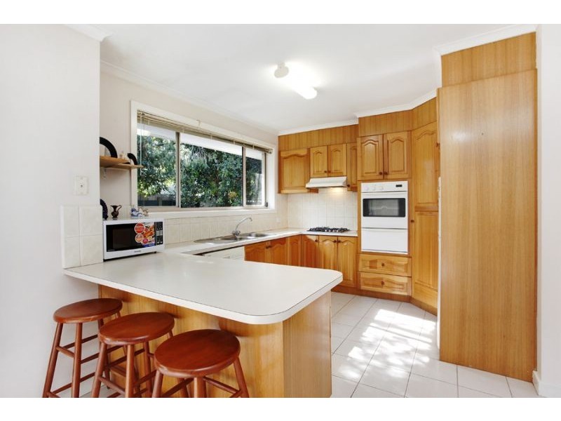1/76 Cypress Avenue, Glen Waverley VIC 3150