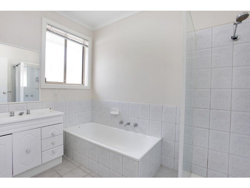1/76 Cypress Avenue, Glen Waverley VIC 3150
