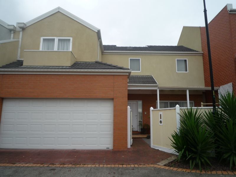 14 Marshall Way, Glen Waverley VIC 3150