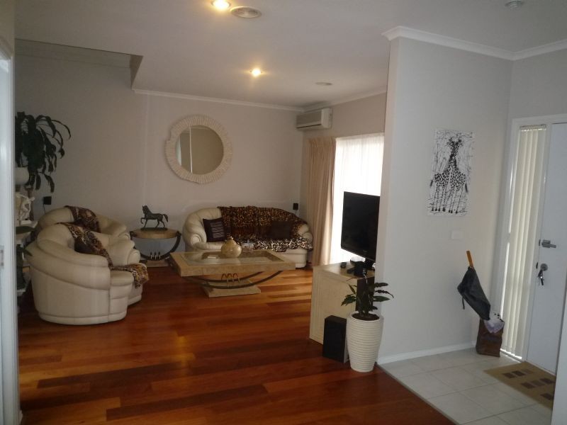 14 Marshall Way, Glen Waverley VIC 3150