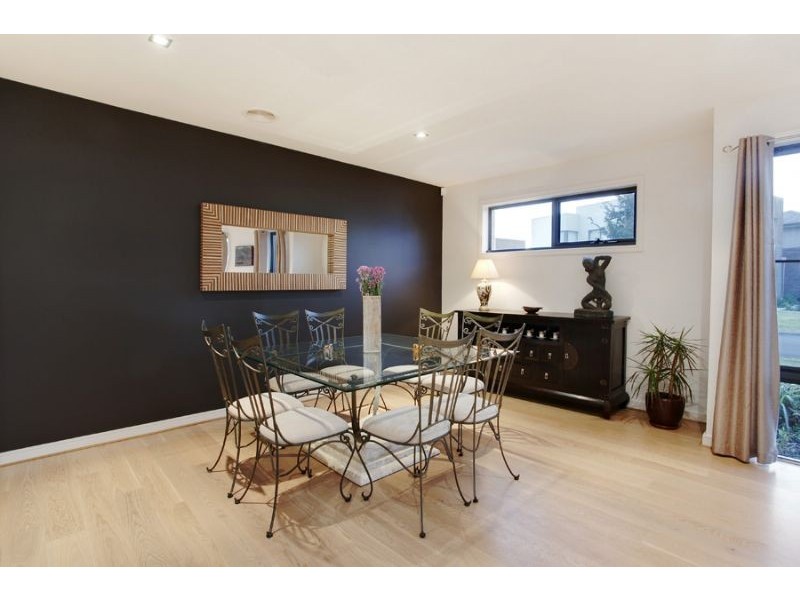 101 Waverley Park Drive, Mulgrave VIC 3170