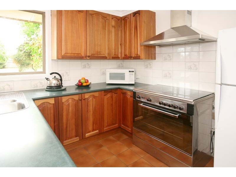 13 Whites Lane, Glen Waverley VIC 3150