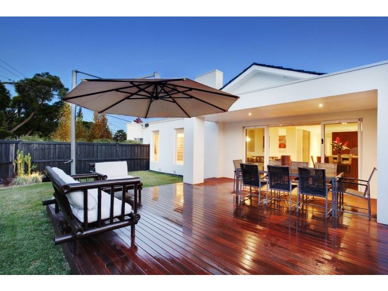 2 Madura Court, Wheelers Hill VIC 3150