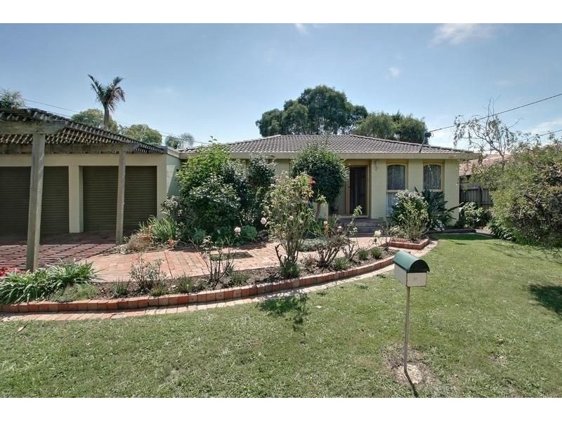 31 Lomond Drive, Glen Waverley VIC 3150