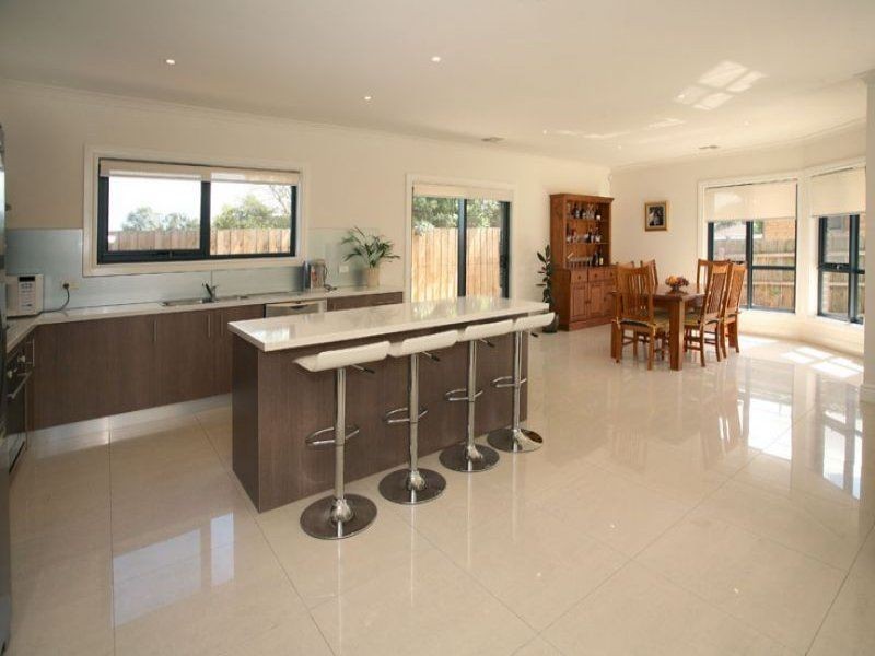 2/647 High Street Road, Glen Waverley VIC 3150