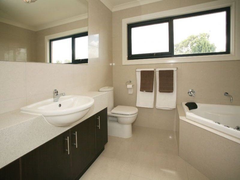 2/647 High Street Road, Glen Waverley VIC 3150