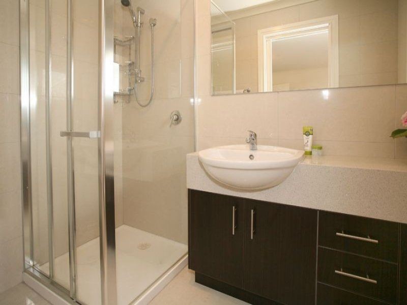 2/647 High Street Road, Glen Waverley VIC 3150