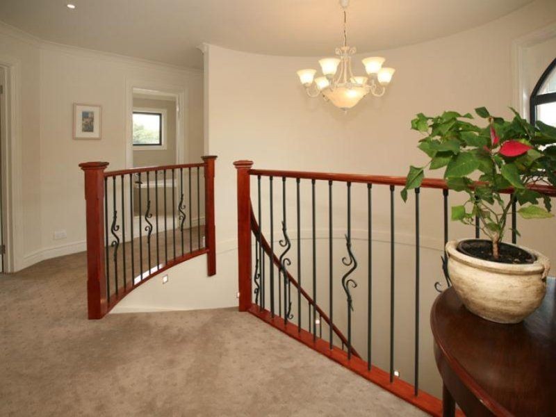 2/647 High Street Road, Glen Waverley VIC 3150