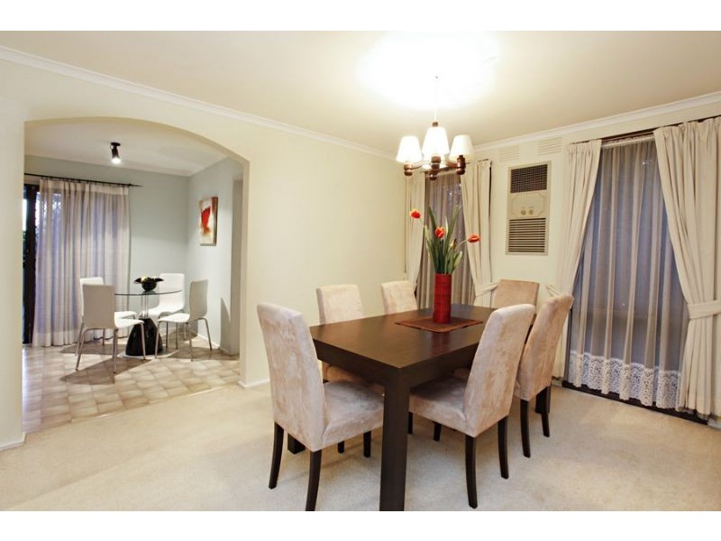 6 Dene Court, Wheelers Hill VIC 3150