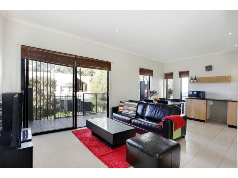 23/1 Eucalyptus Mews, Notting Hill VIC 3168