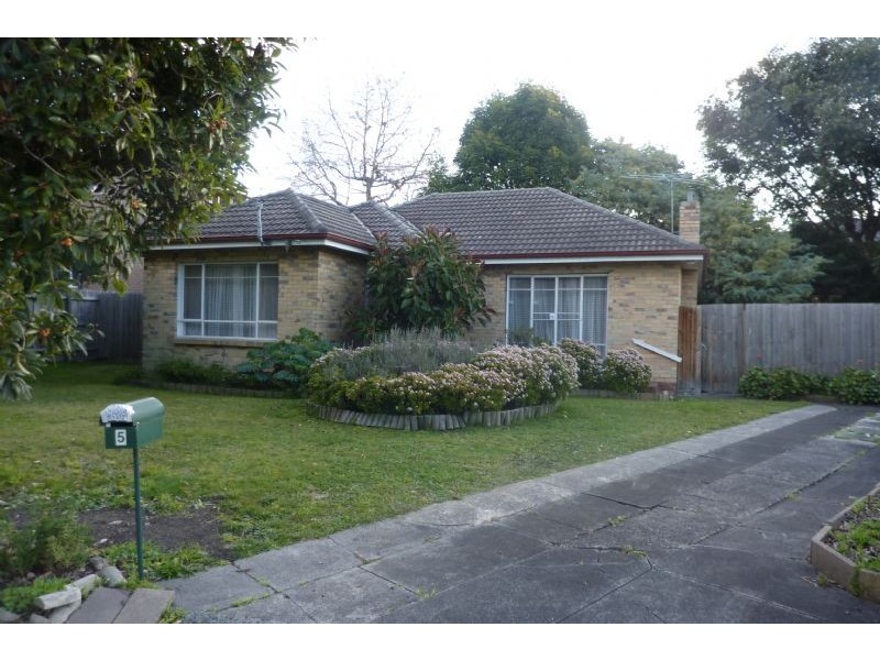 5 Kauri Grove, Glen Waverley VIC 3150