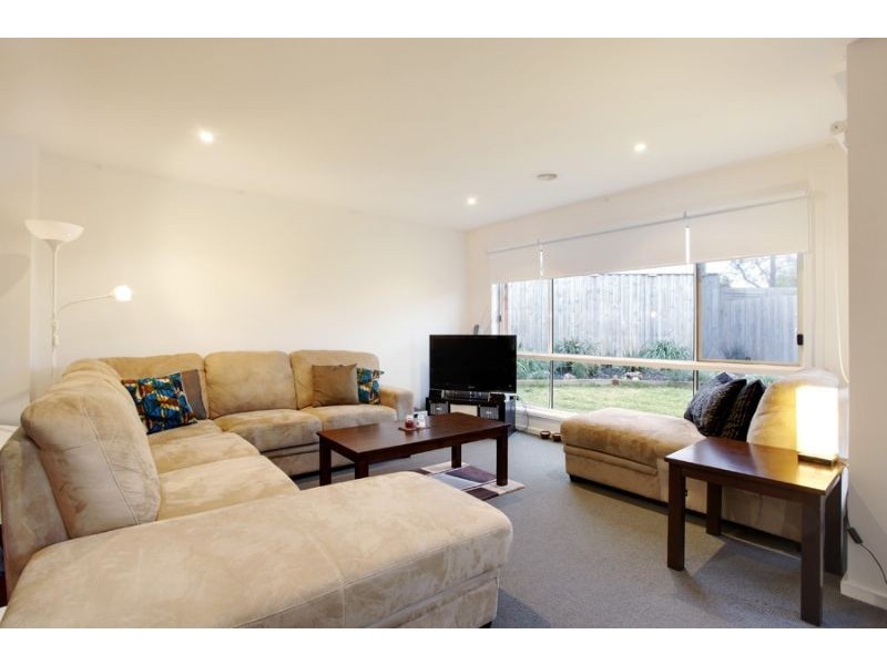 2/3 Saniky Street, Notting Hill VIC 3168