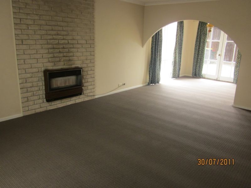 219 Brandon Park Drive, Wheelers Hill VIC 3150