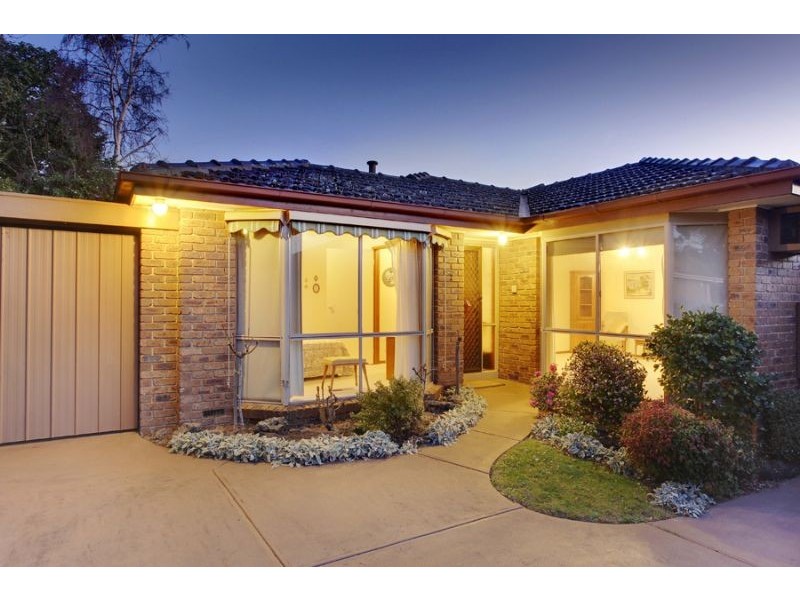 2/8 Madeline Street, Glen Waverley VIC 3150