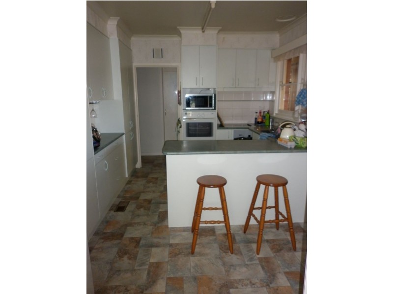 17 Glendowan Road, Mount Waverley VIC 3149