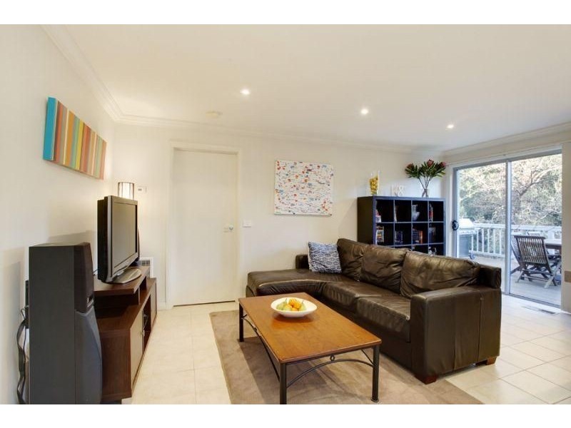 2/12 Marbray Drive, Glen Waverley VIC 3150
