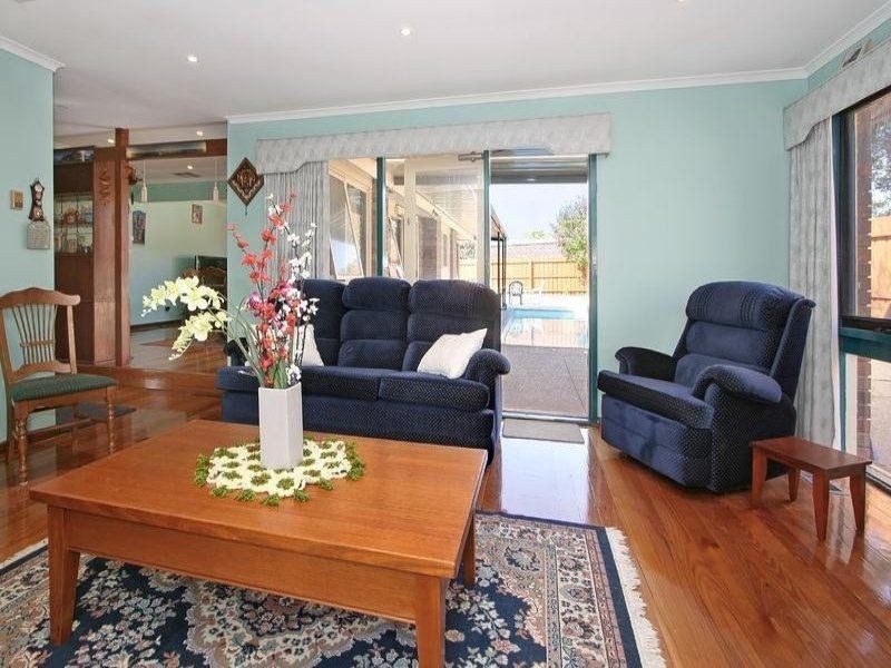 76 Campbell Street, Glen Waverley VIC 3150