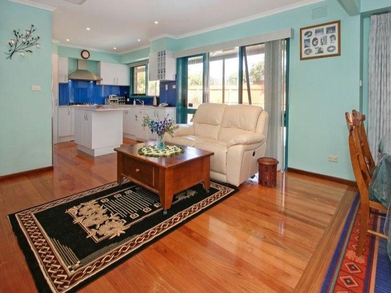 76 Campbell Street, Glen Waverley VIC 3150