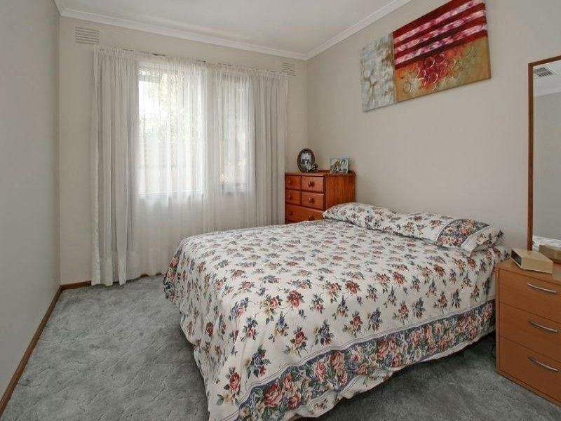 76 Campbell Street, Glen Waverley VIC 3150