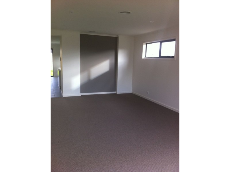 2 Anfield Crescent, Mulgrave VIC 3170