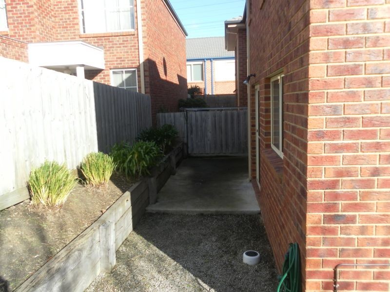 30 Kierens Way, Chadstone VIC 3148