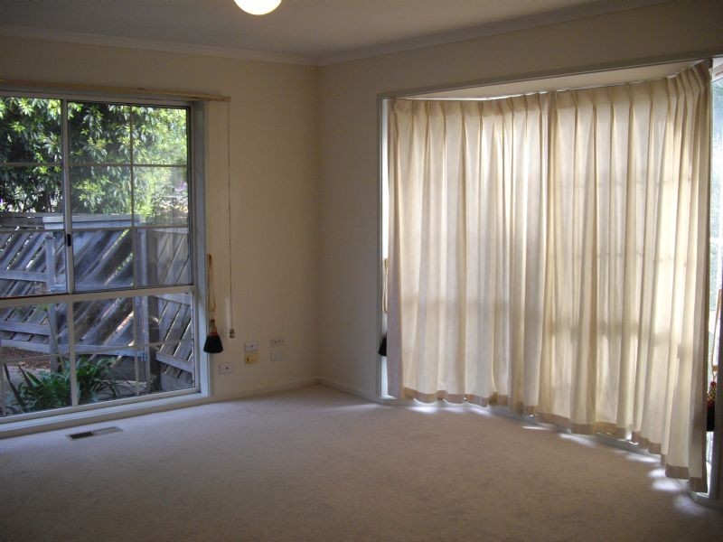 1/575 High Street Road, Mount Waverley VIC 3149