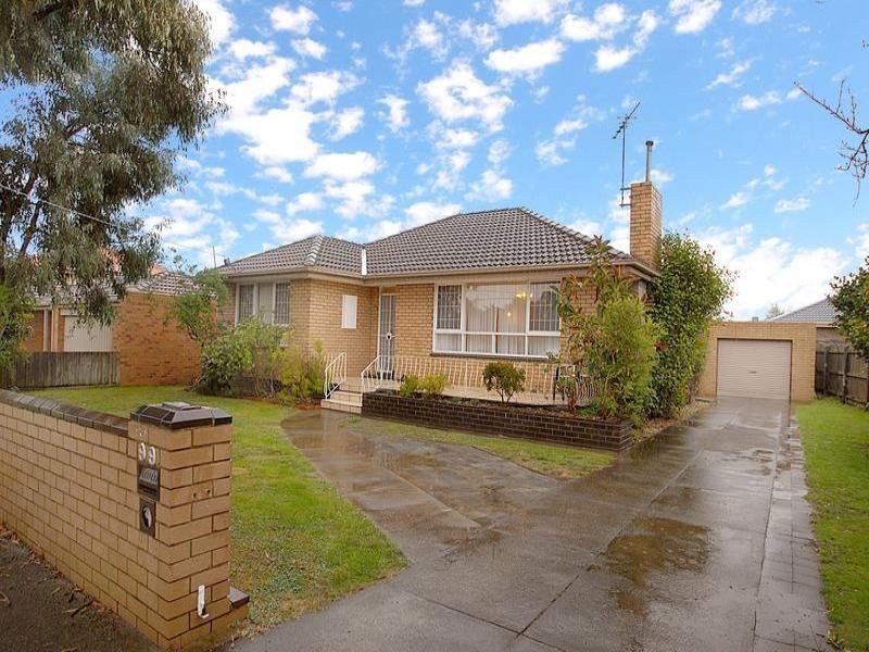 99 Watsons Road, Glen Waverley VIC 3150