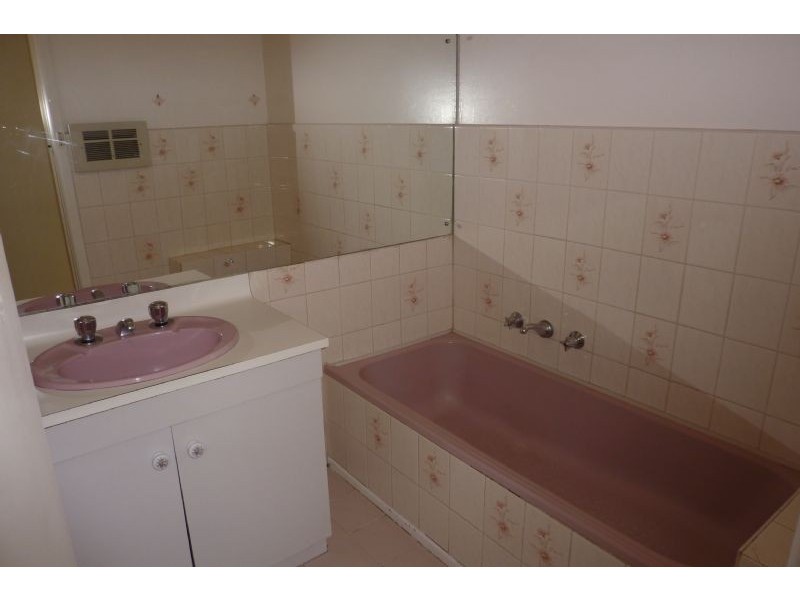 50 Dunscombe Avenue, Glen Waverley VIC 3150