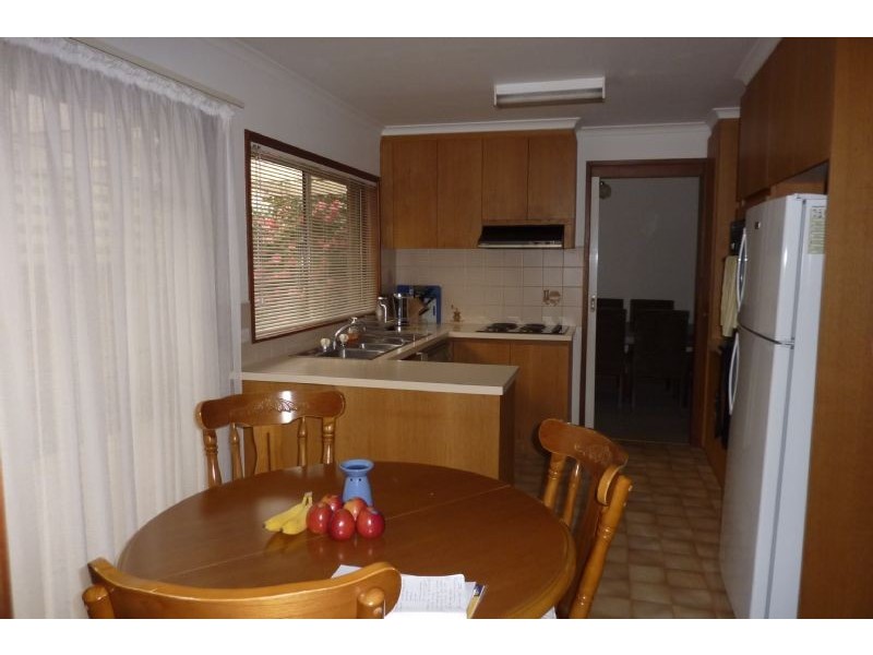 2/11 Maple Street, Mount Waverley VIC 3149