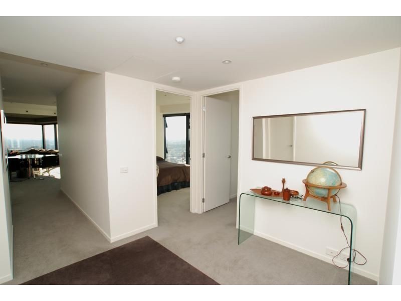 6607/7 Riverside Quay – Eureka Tower, Southbank VIC 3006
