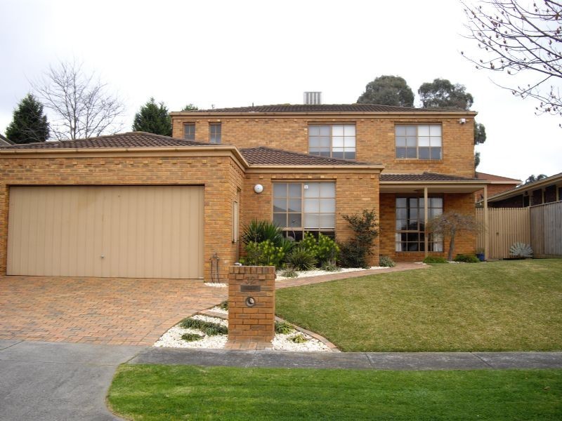 32 Chippendale Terrace, Burwood East VIC 3151