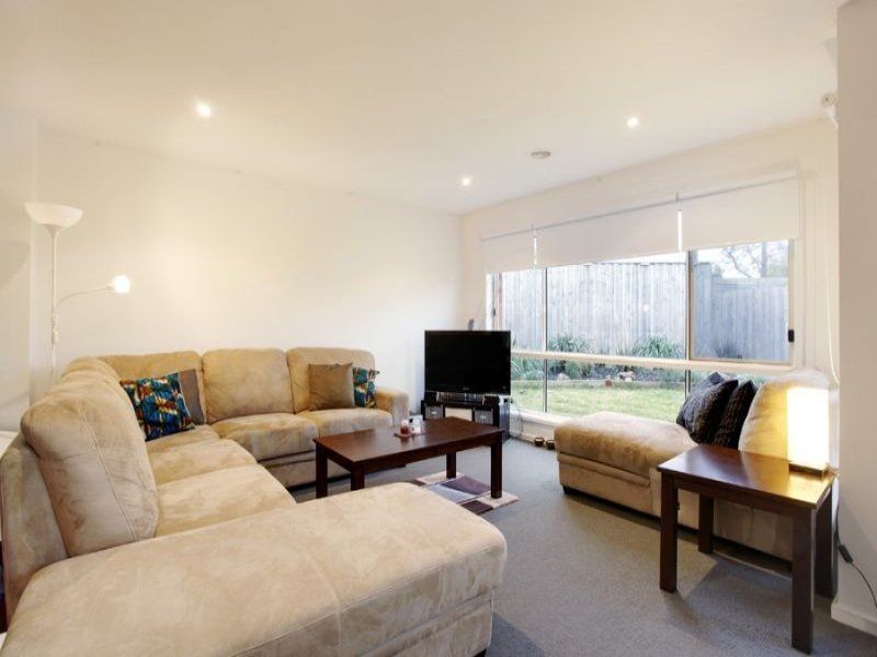 2/3 Saniky Street, Notting Hill VIC 3168