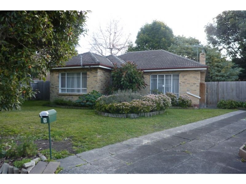 5 Kauri Grove, Glen Waverley VIC 3150