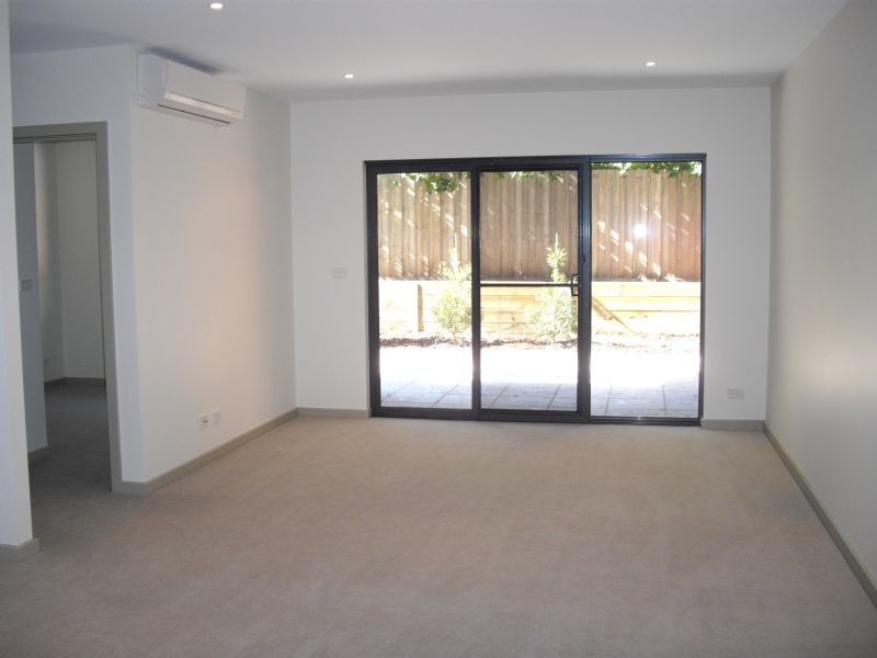 12/2-10 Richard Street, Glen Waverley VIC 3150