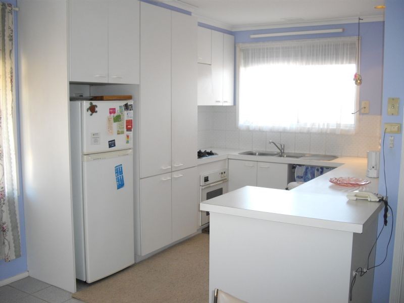 1/82 Watsons Road, Glen Waverley VIC 3150