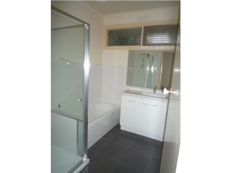 588 Waverley Road, Glen Waverley VIC 3150