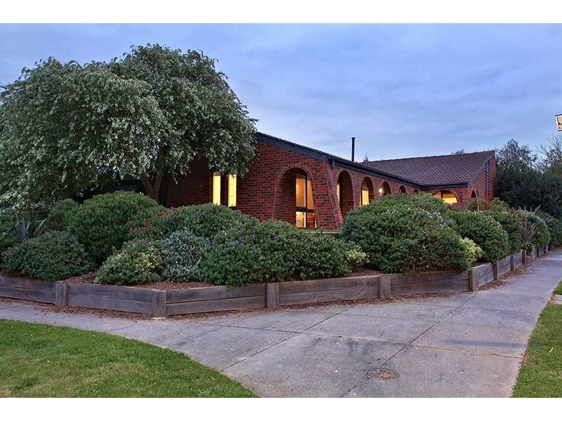 23 Windermere Crescent, Mulgrave VIC 3170