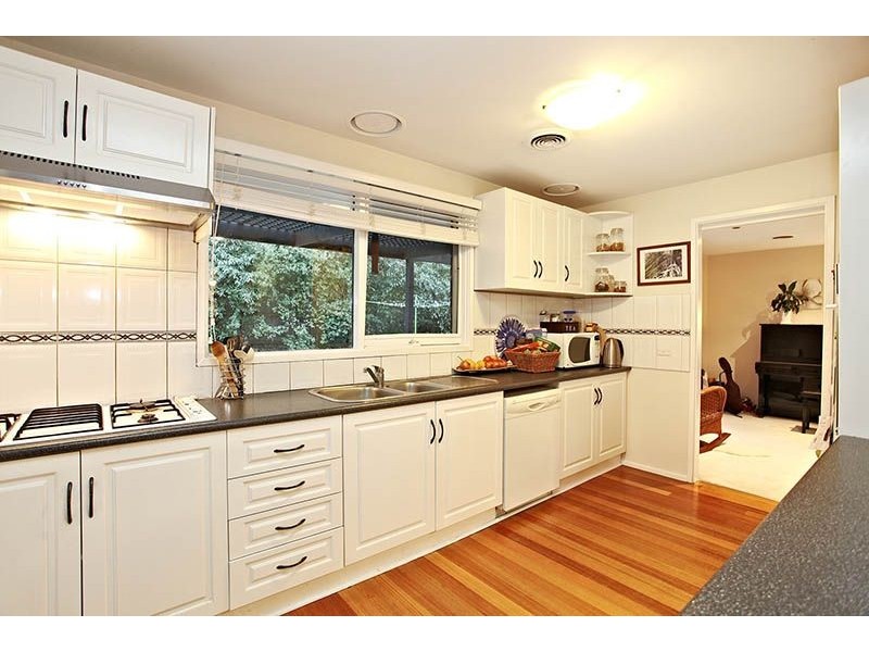 23 Windermere Crescent, Mulgrave VIC 3170