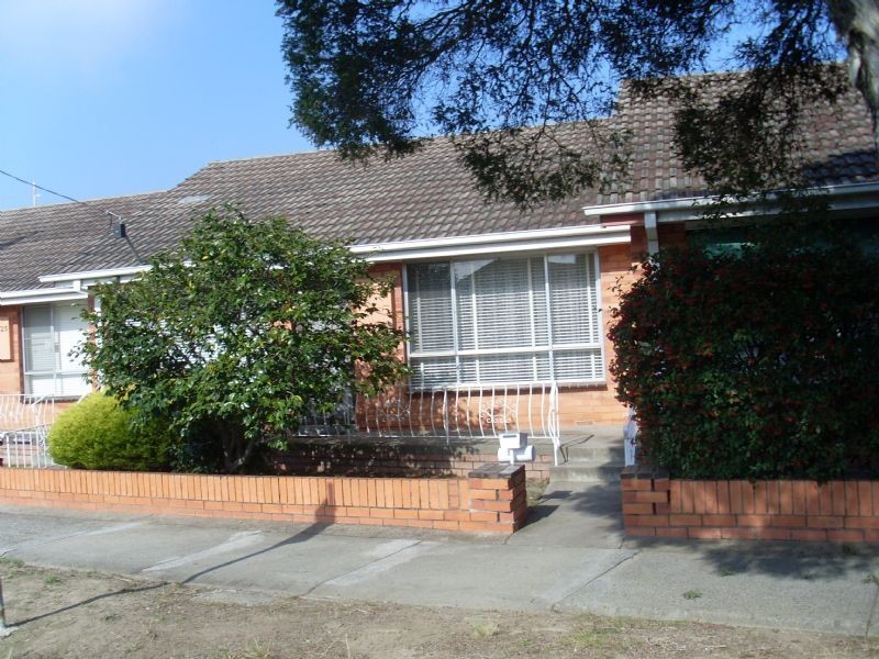 2/25 Grenfell Road, Mount Waverley VIC 3149