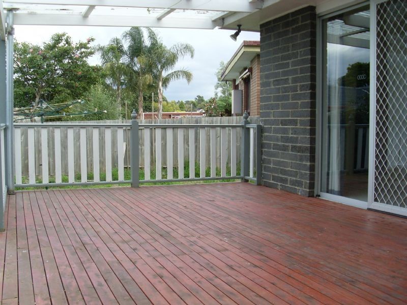 18 Diamond Avenue, Glen Waverley VIC 3150