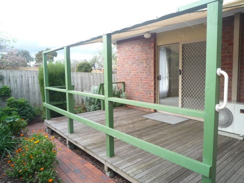 2/11 Lisbon Street, Glen Waverley VIC 3150