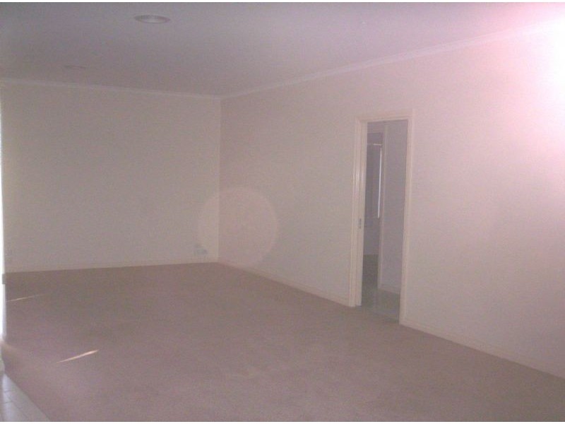 2/7 Nottingham Street, Glen Waverley VIC 3150