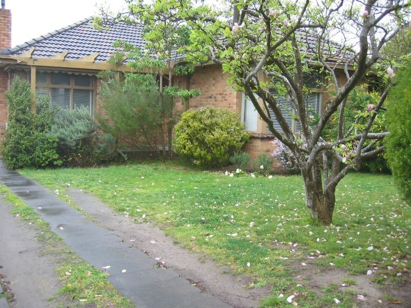 8 Panoramic Drive, Glen Waverley VIC 3150