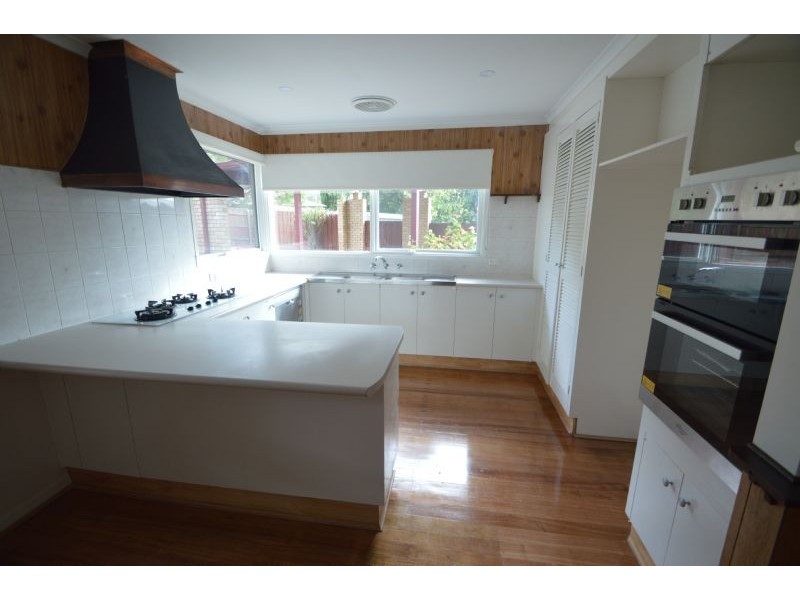 19 Explorers Court, Vermont South VIC 3133