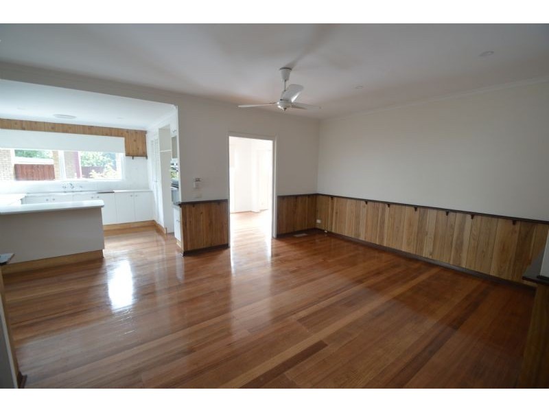 19 Explorers Court, Vermont South VIC 3133