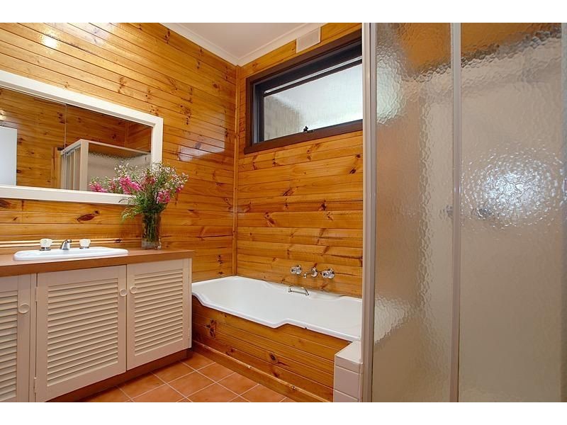 7 Roswell Street, Glen Waverley VIC 3150