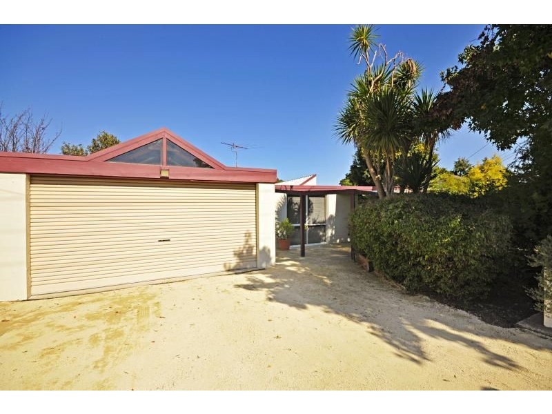 6 Roberts Street, Glen Waverley VIC 3150