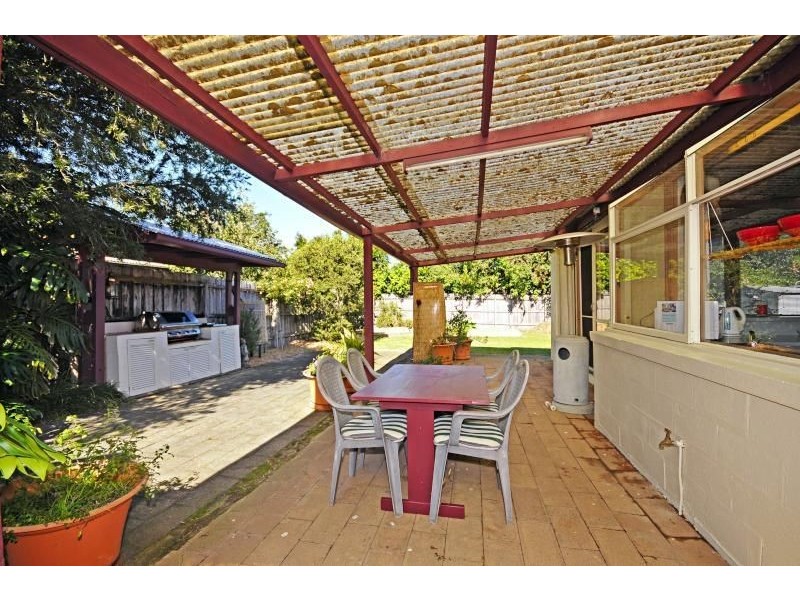 6 Roberts Street, Glen Waverley VIC 3150