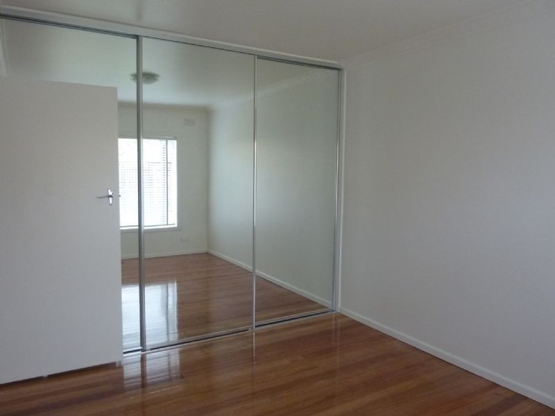 2/1 Leigh Street, Mount Waverley VIC 3149